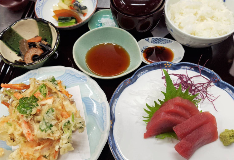 まぐろ刺身定食